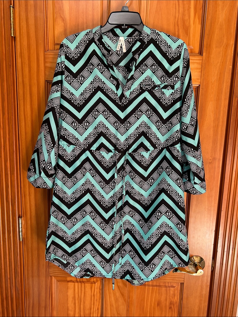 Live 4 Truth Black & Aqua Chevron Midi Tunic